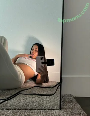  nude photo #0001