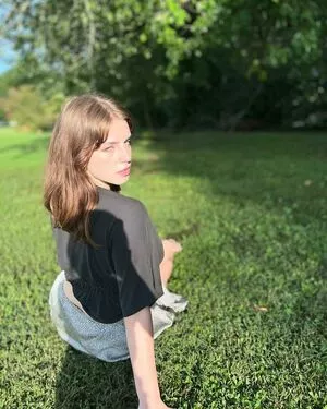 Xohalzy444 / Halz444 / Halzx / halzy4444 / schizoscorpioo nude photo #0064