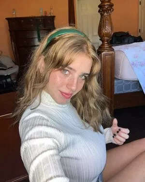 Xohalzy444 / Halz444 / Halzx / halzy4444 / schizoscorpioo nude photo #0089