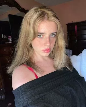 Xohalzy444 / Halz444 / Halzx / halzy4444 / schizoscorpioo nude photo #0095