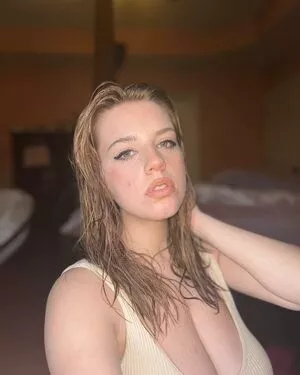 Xohalzy444 / Halz444 / Halzx / halzy4444 / schizoscorpioo nude photo #0115