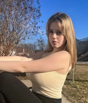 Xohalzy444 / Halz444 / Halzx / halzy4444 / schizoscorpioo nude photo #0118