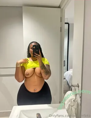 Xoli Mfeka / Xolisile / xoli_mfeka nude photo #0118