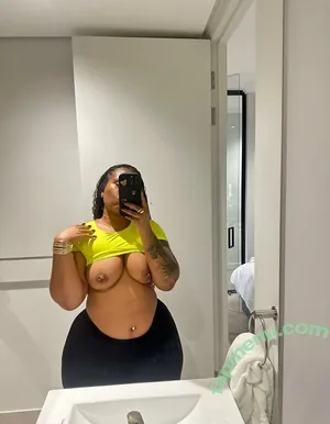 Xoli Mfeka / Xolisile / xoli_mfeka nude photo #0120