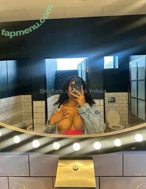 Xoli Mfeka / Xolisile / xoli_mfeka nude photo #0150