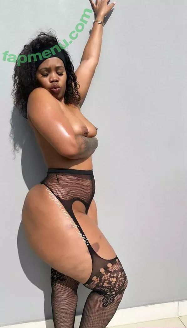 Xoli Mfeka nude photo #0004 (Xolisile / xolisile_mfeka)