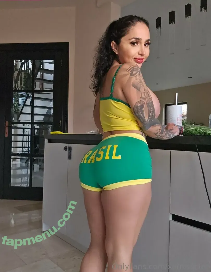 xomisscleo nude photo #0250 (goddesscleo_xo)