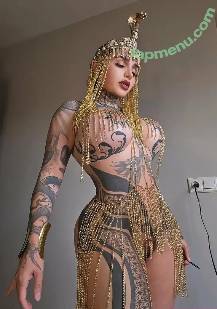 xomisscleo nude photo #0297 (goddesscleo_xo)