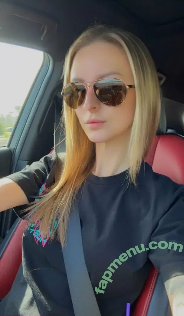 xomisselizabethxo nude photo #0064 (xomisselizabethxo)