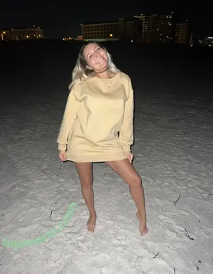  nude photo #0003