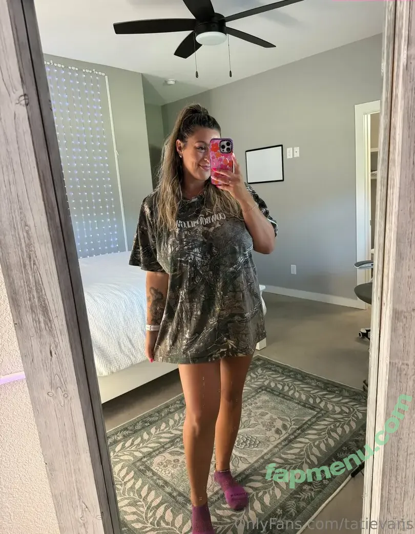 xoxo_t nude photo #0015 (xoxo_t2)