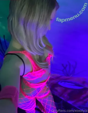 xoxolyla / xoxokaylaig nude photo #0013
