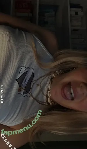 xpierelli / elli._.pierelli / ellipierelli nude photo #0027