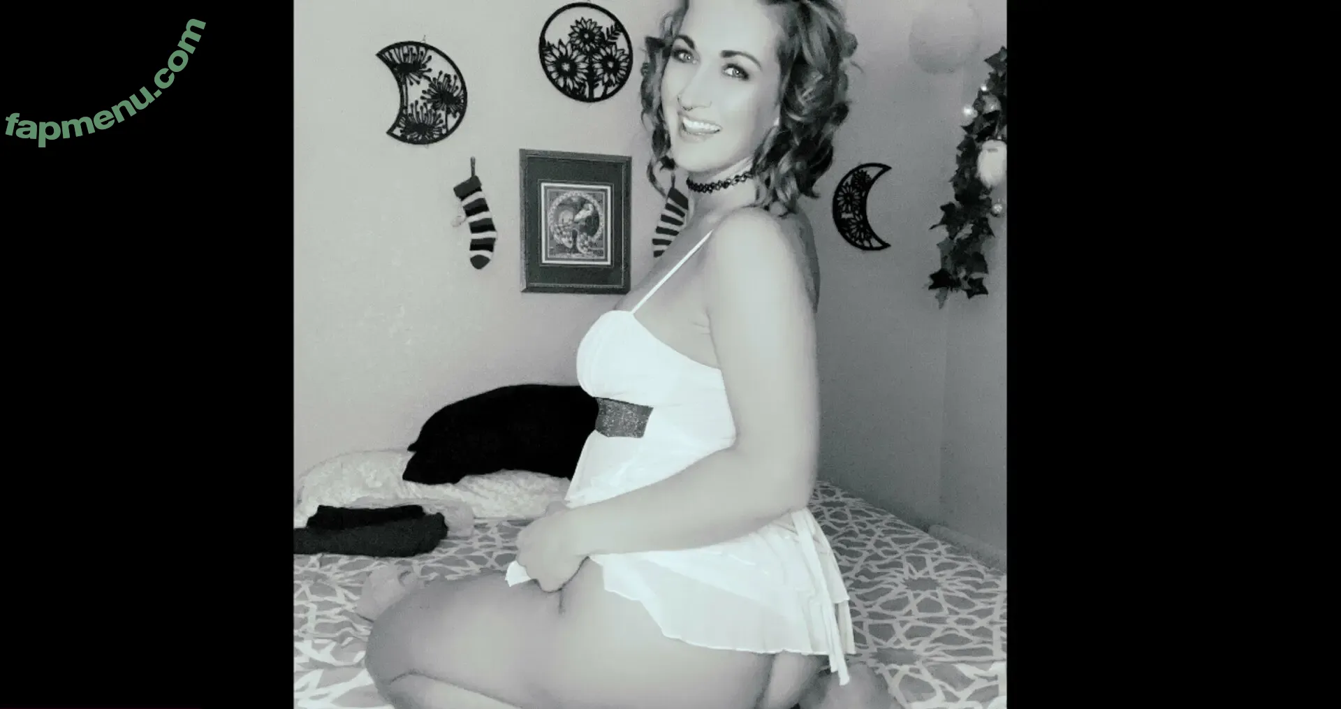 xscarletthaze nude photo #0007 (xscarletthaze)