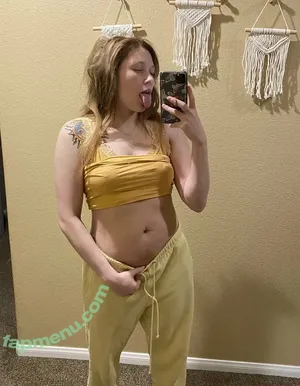 xshadesofmeadowx / xmileyrainnx nude photo #0011
