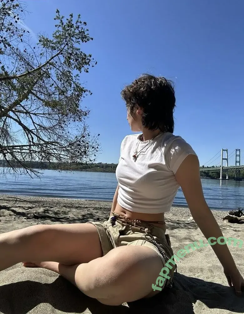 Xskunkboyx nude photo #0007 (Xskunkboyx)