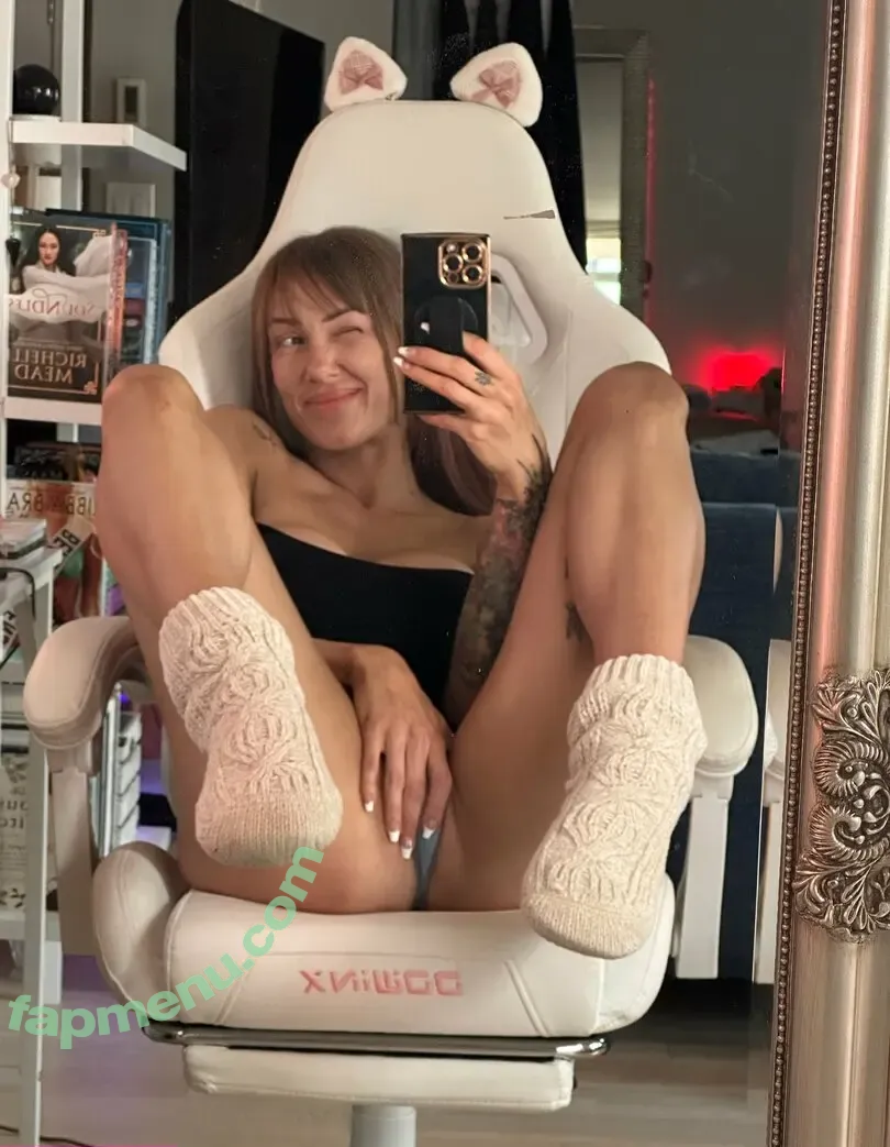 xsofiasunshine nude photo #2126 (Sofia Sunshine / x.sofiasunshine)