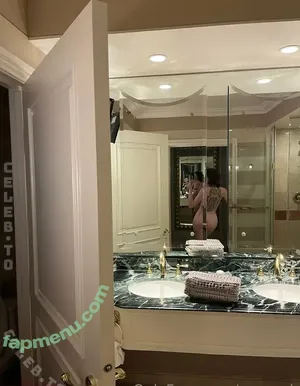 xsunsub / peacenluv69 / sunnydazex5 / sunsubmarine nude photo #0138