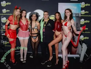 xsunsub / peacenluv69 / sunnydazex5 / sunsubmarine nude photo #0156