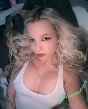 xsweetxcherryx / xsweetestgirlx nude photo #0253