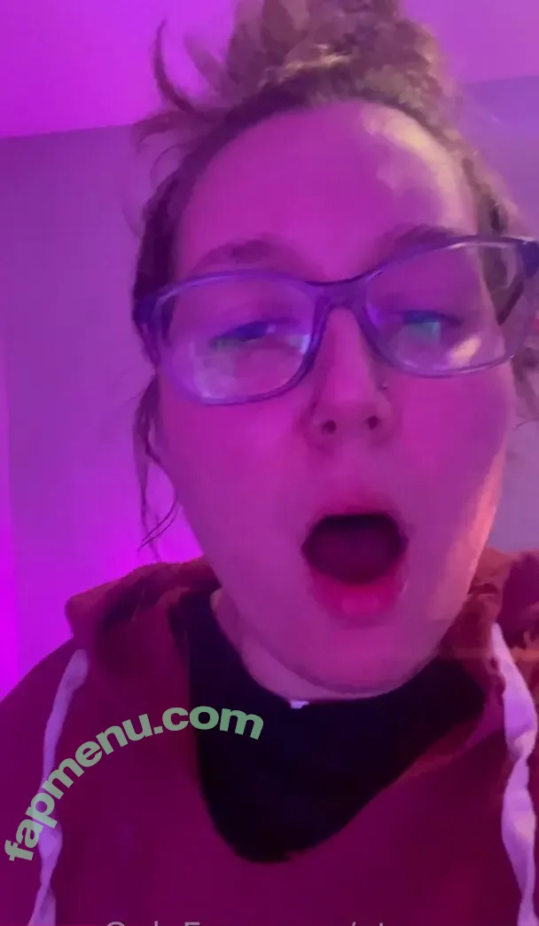 xtaayyeex nude photo #0006 (xtaayyeex)
