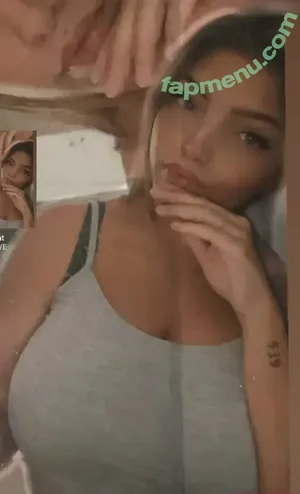  nude photo #0007