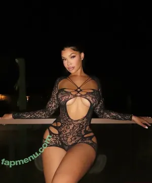 xttiona nude