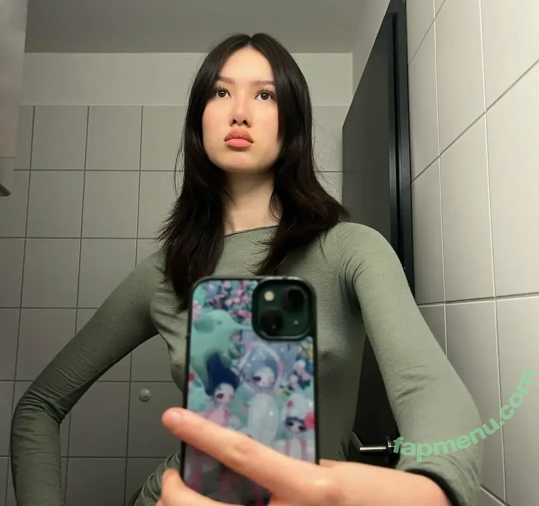 xu3fe1 nude photo #0008 (Sophie Lin / rhyheimshabazz)