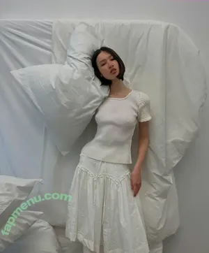 xu3fe1 / Sophie Lin / rhyheimshabazz nude photo #0097