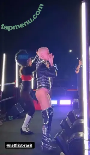 Xuxa Meneghel / xuxameneghel nude photo #0136