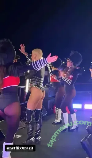 Xuxa Meneghel / xuxameneghel nude photo #0140