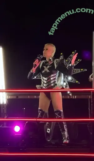 Xuxa Meneghel / xuxameneghel nude photo #0149