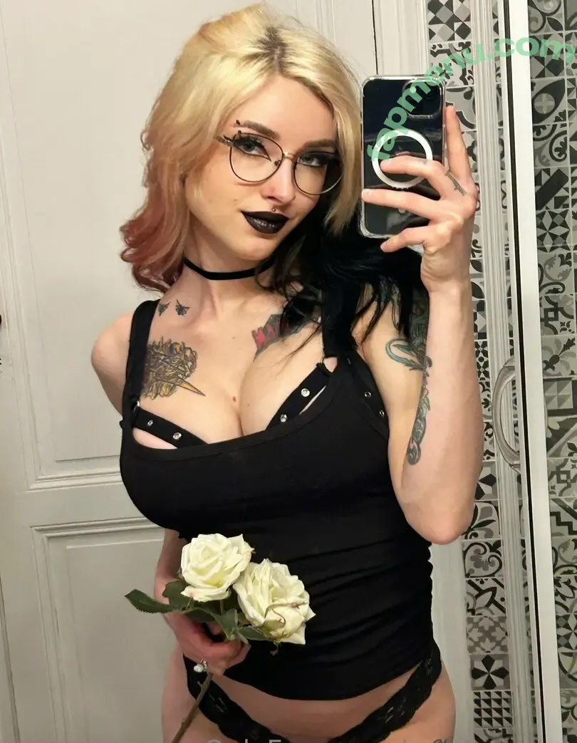 XvioletjaneX nude photo #0075 (violetxjane)