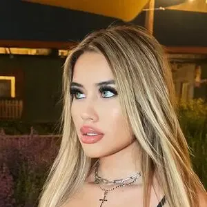 xvlxsliee / spxnishcandyy nude photo #0002