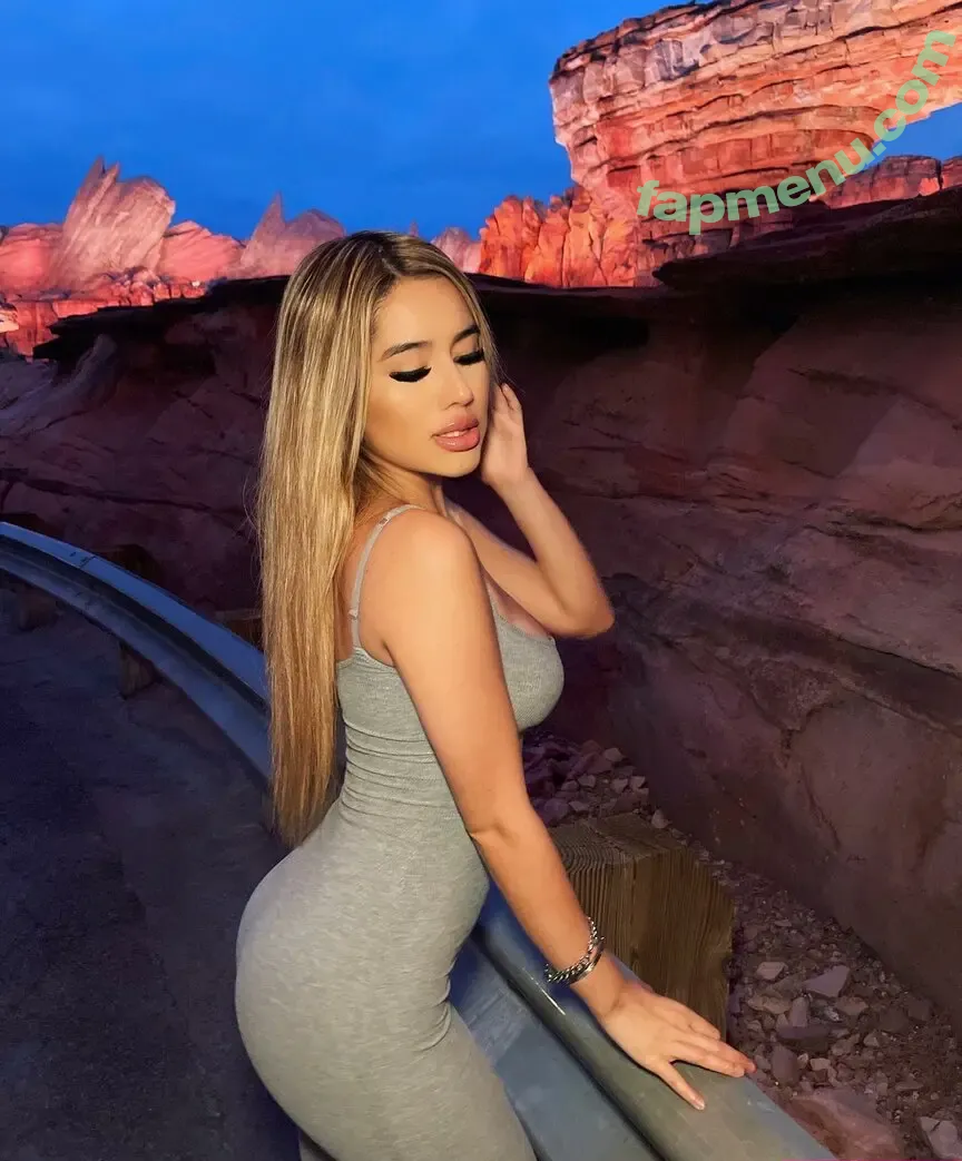 xvlxsliee nude photo #0010 (spxnishcandyy)