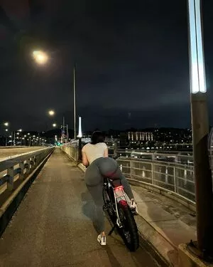 xxapple_e / xxapple / xxapple_e2 nude photo #0952