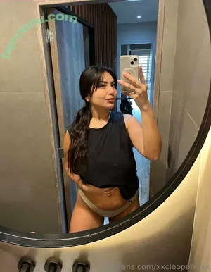 xxcleopatraxx / xx_kleopatra_xx nude photo #0034