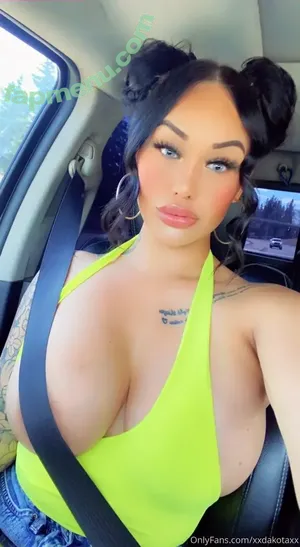 XxDakotaXX / kodes_xo nude photo #0001