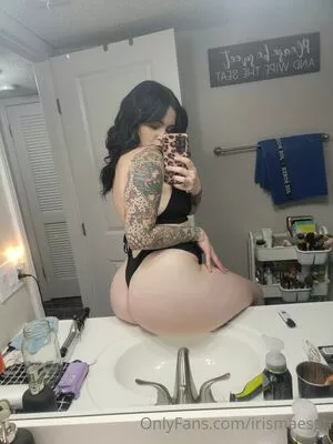 xxirismaexx / xx_s_a_i_xx nude photo #0002