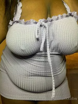 xxkalixxbbw / xx_xvmskdjxjzjzjzjzjxlzlzlz nude photo #0026