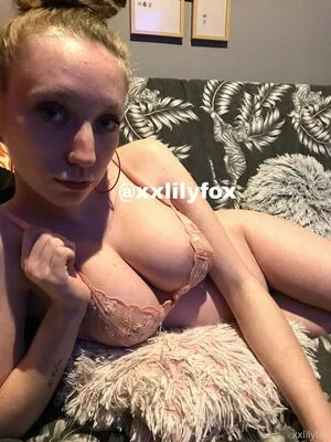 xxlilyfox / lilyfoxtv nude photo #0015