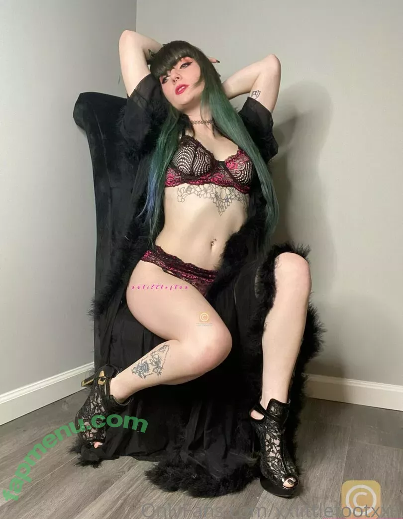 xxlittlefootxx1 nude photo #0056 (Goddess Vyle / p1nk_lolita)