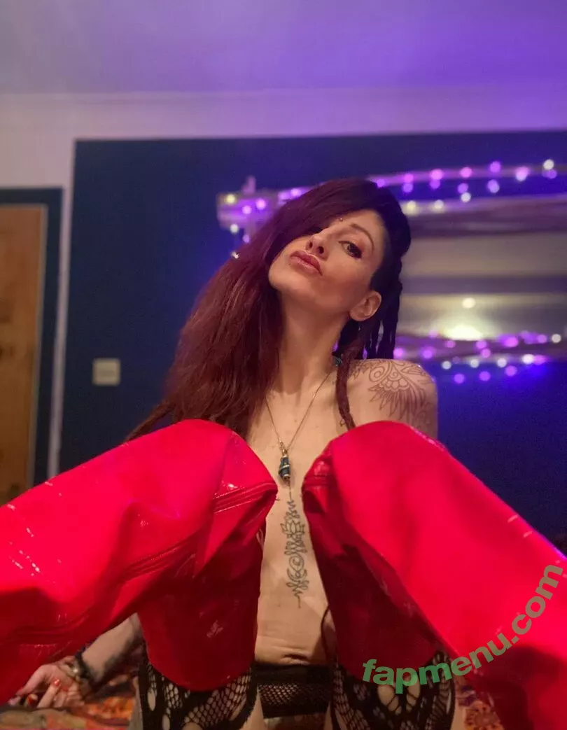 xxmelodyxx31xx nude photo #0310 (xxmelodyxx31xx)