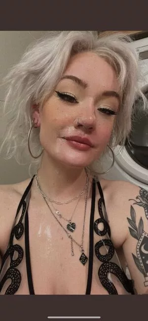 Xxsadspice / sarahsimkins nude photo #0005