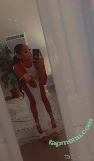 xxxelmarie / _elle.marie_s nude photo #0020