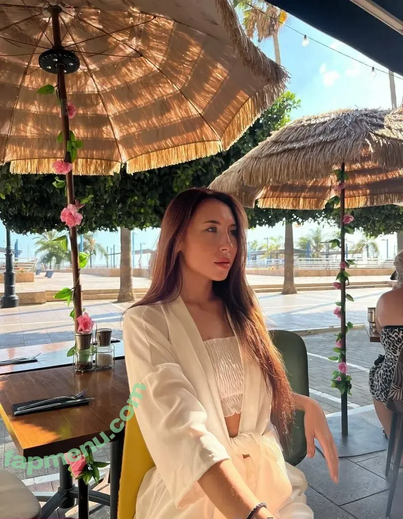 xxxoli nude photo #0042 (xxxoli)