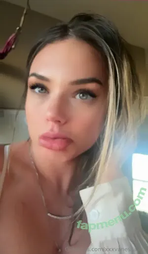 Xxxvanessaxxx / Vanessa / x.x.x.vanessa.x.x.x nude photo #1620