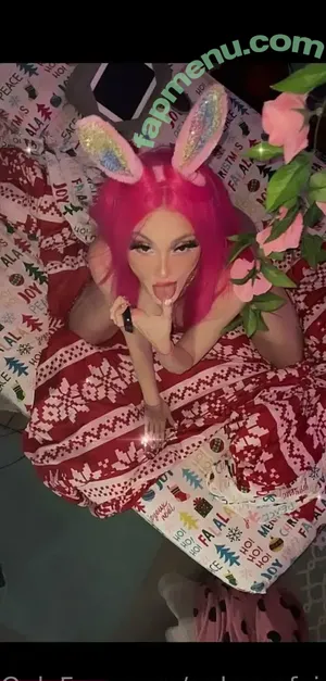  nude photo #0009