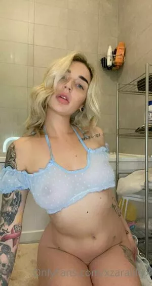 xzaralillyx / x_kellly_x nude photo #0015