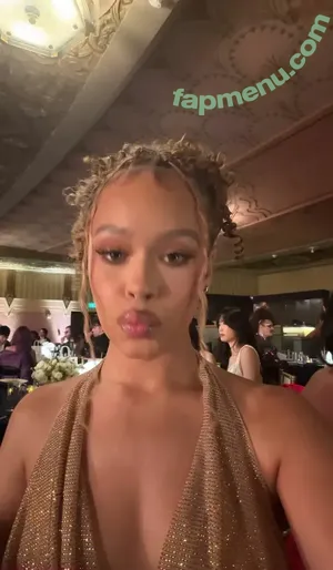 Y0nn.4 Elmo_love_u2 / y0nn.4 nude photo #0011